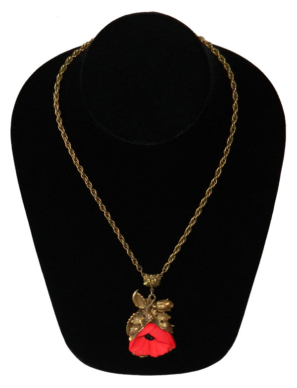 1930's floral pendant necklace