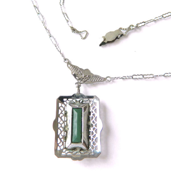 Art deco pendant necklace