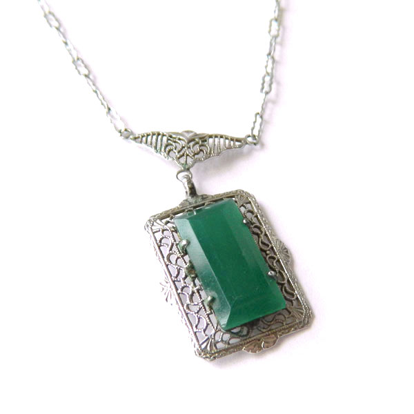 Art deco pendant necklace