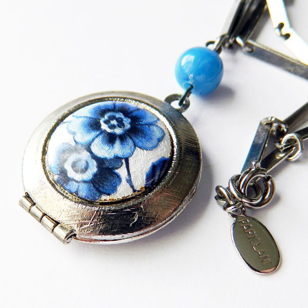 Vintage locket necklace