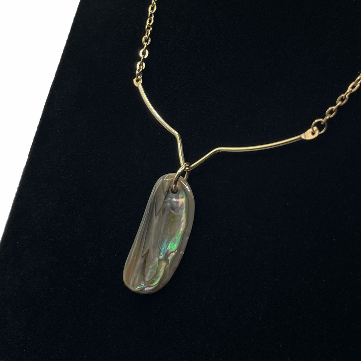 Abalone pendant necklace