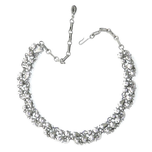 Lisner rhinestone necklace