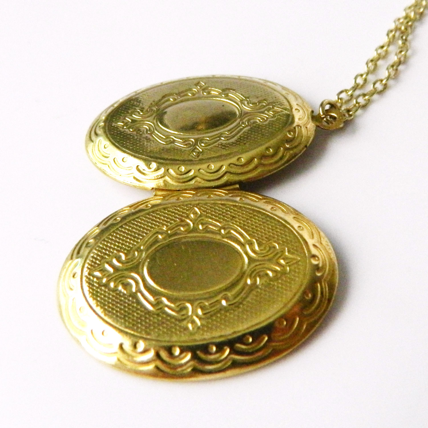 Vintage locket necklace