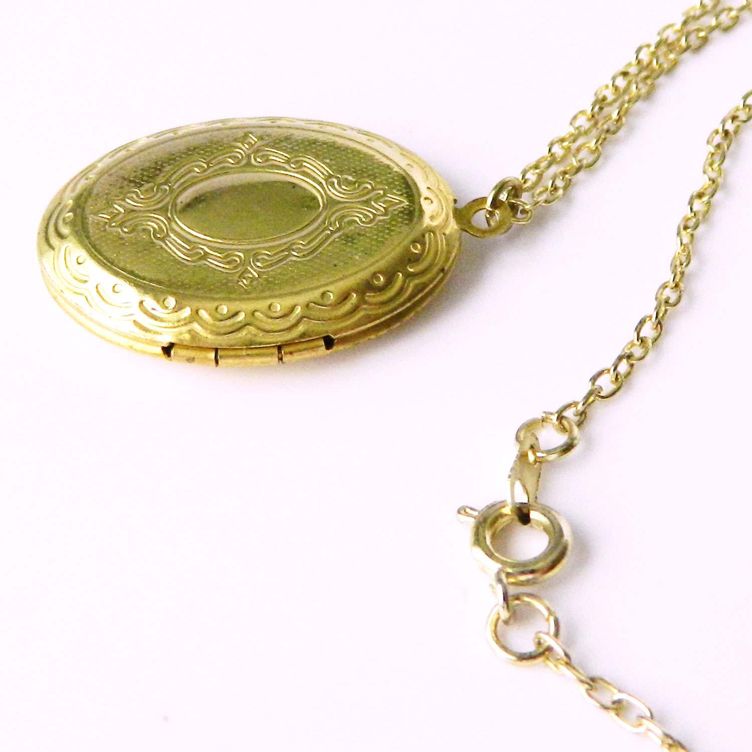 Vintage locket necklace