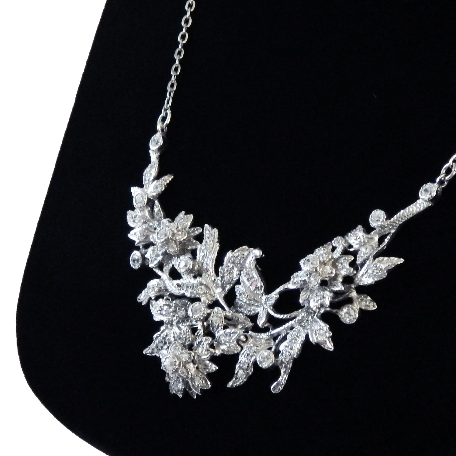 Vintage rhinestone necklace