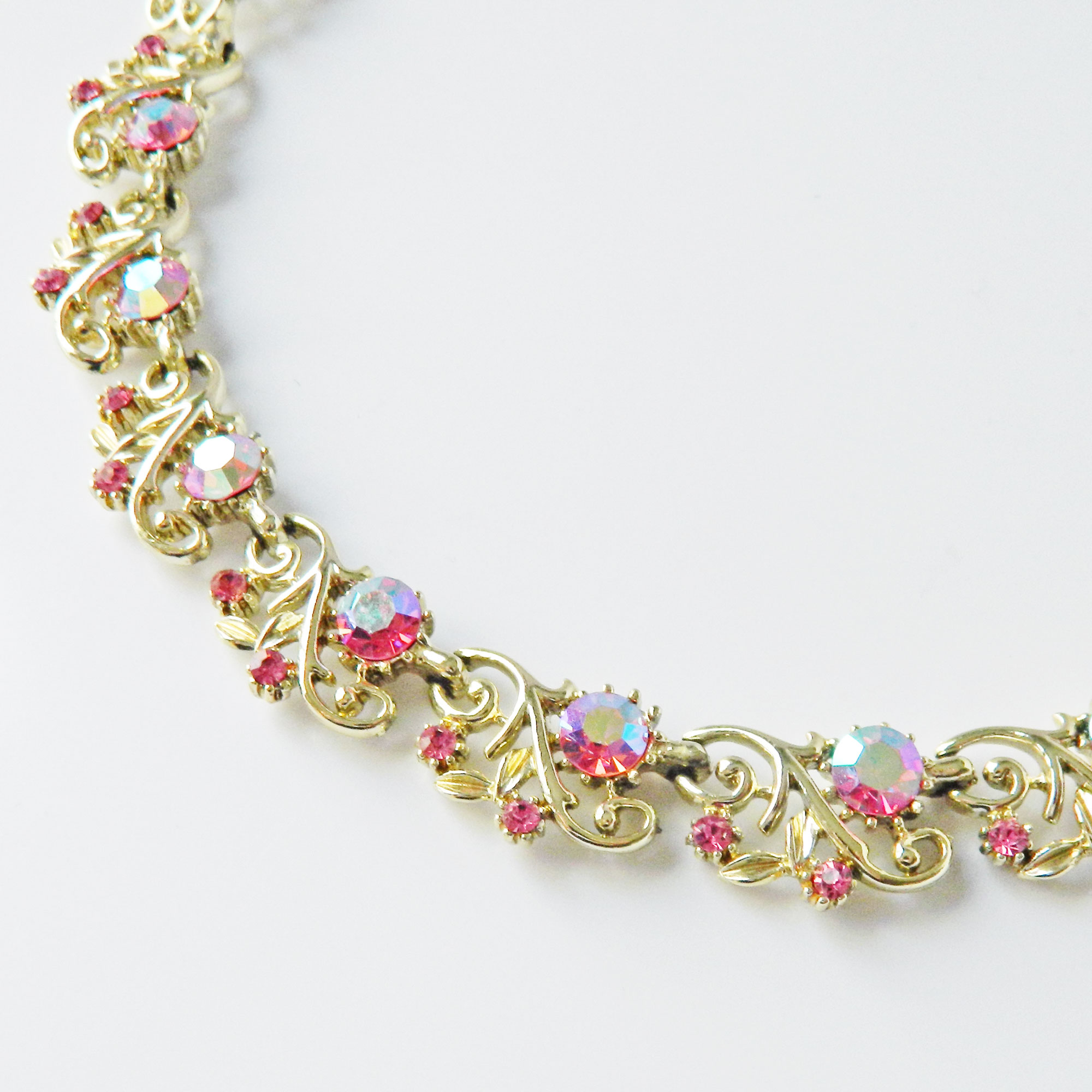 1950s pink rhinestone necklace