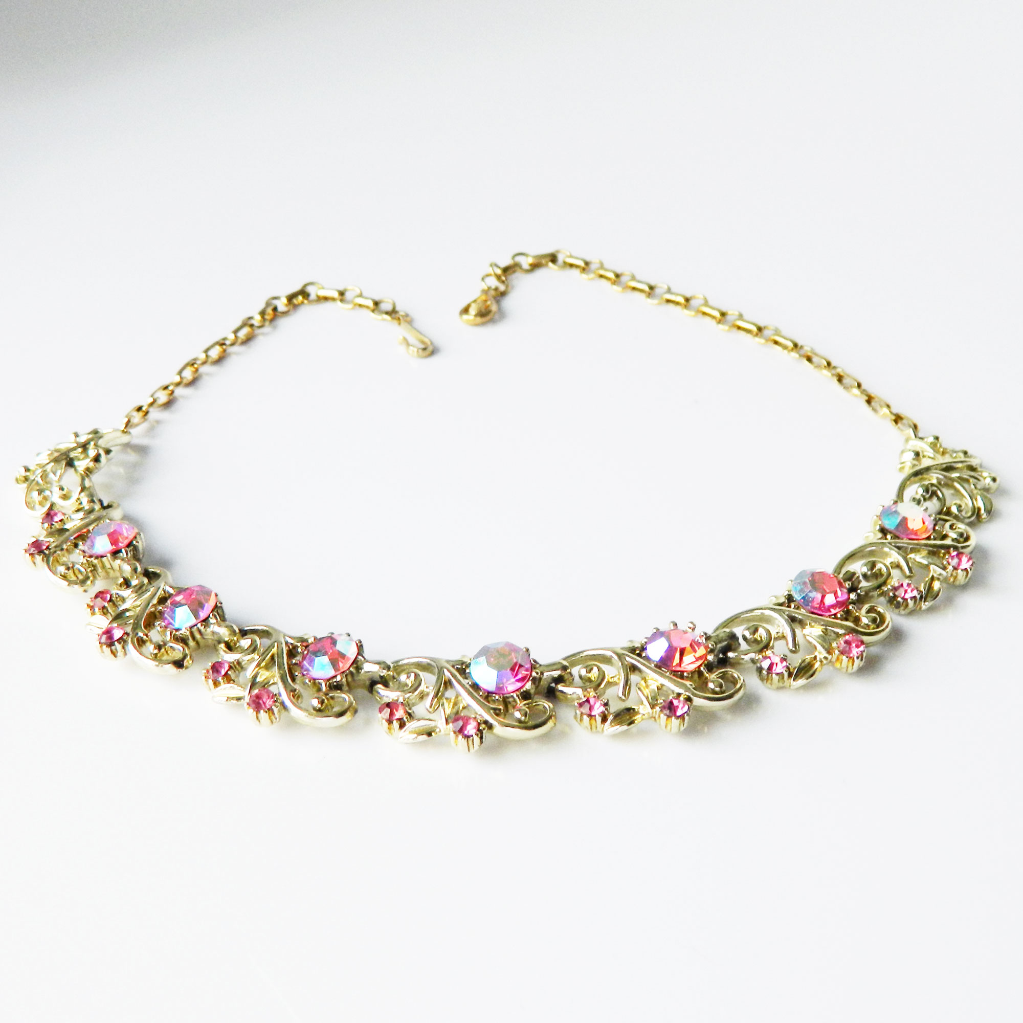 1950s pink rhinestone necklace