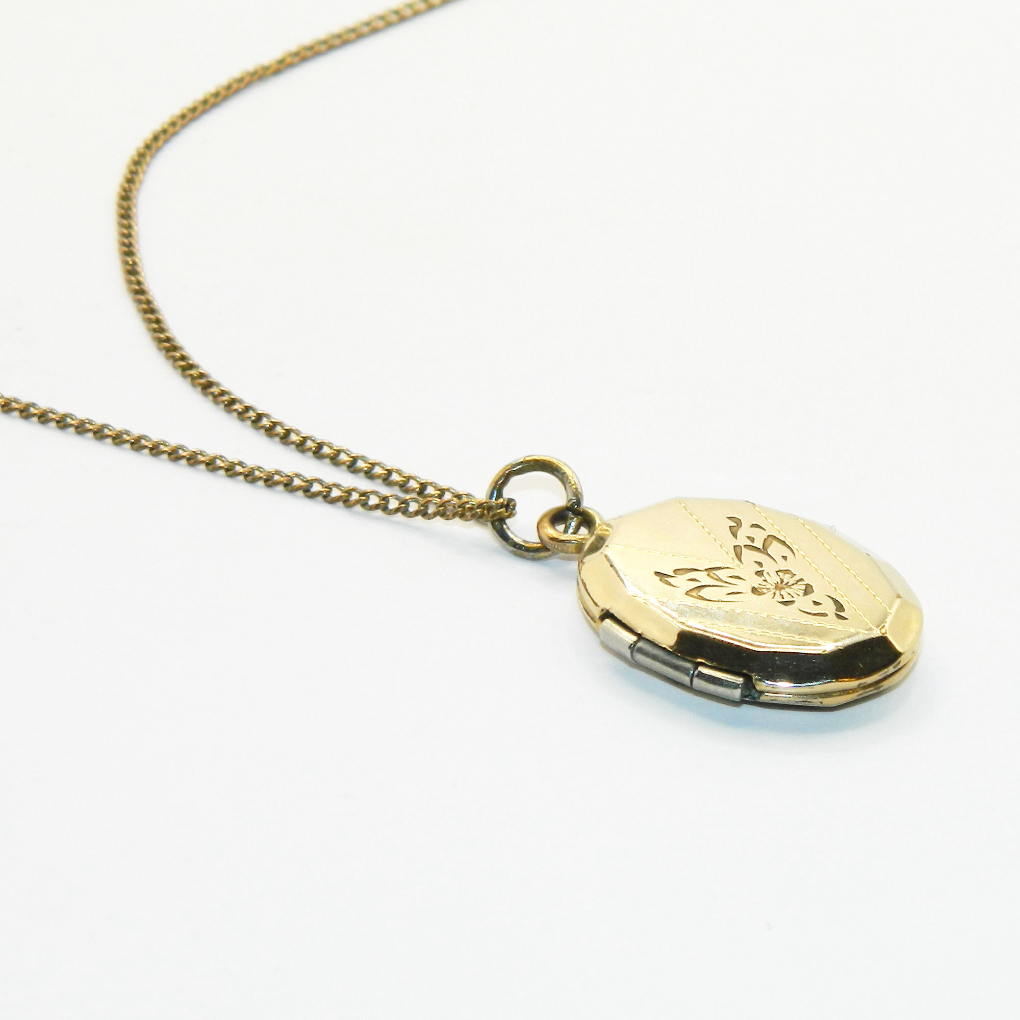 Antique locket pendant necklace