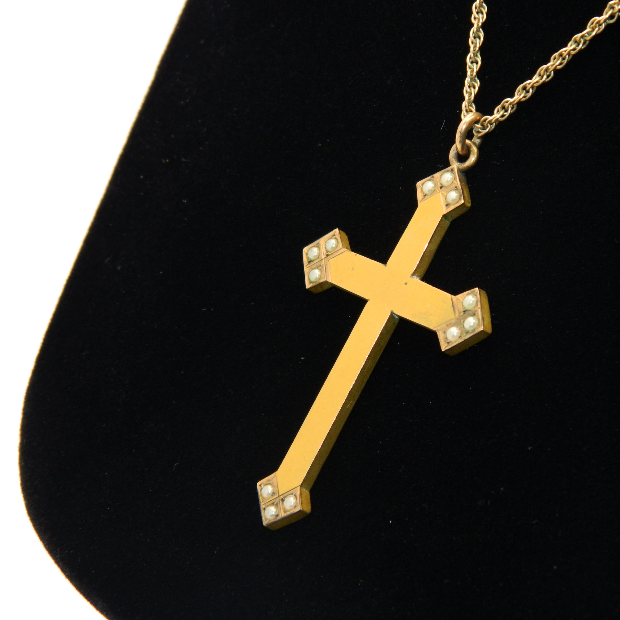 Vintage cross pendant necklace