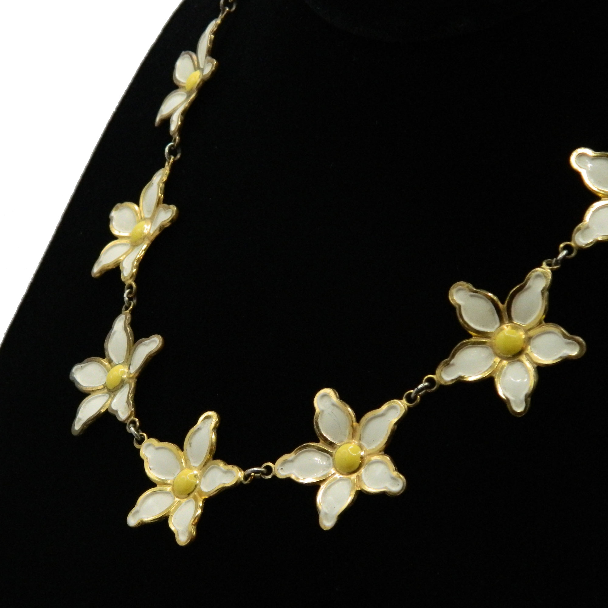 1930s enameled flower necklace