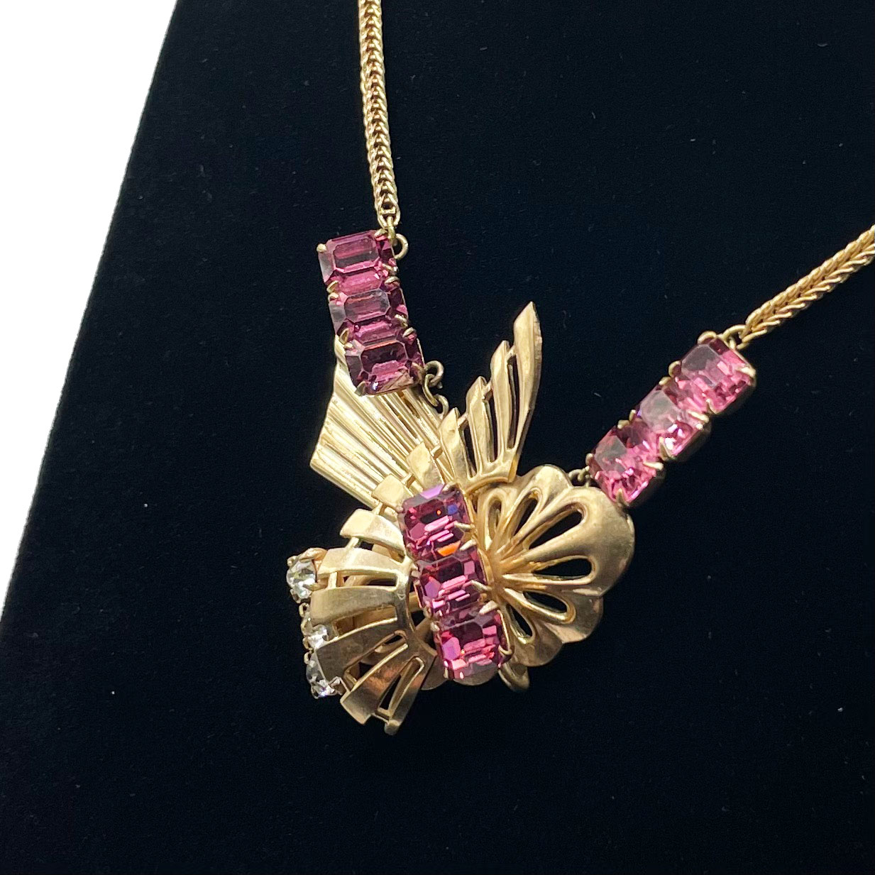 1940s pink rhinestone necklace