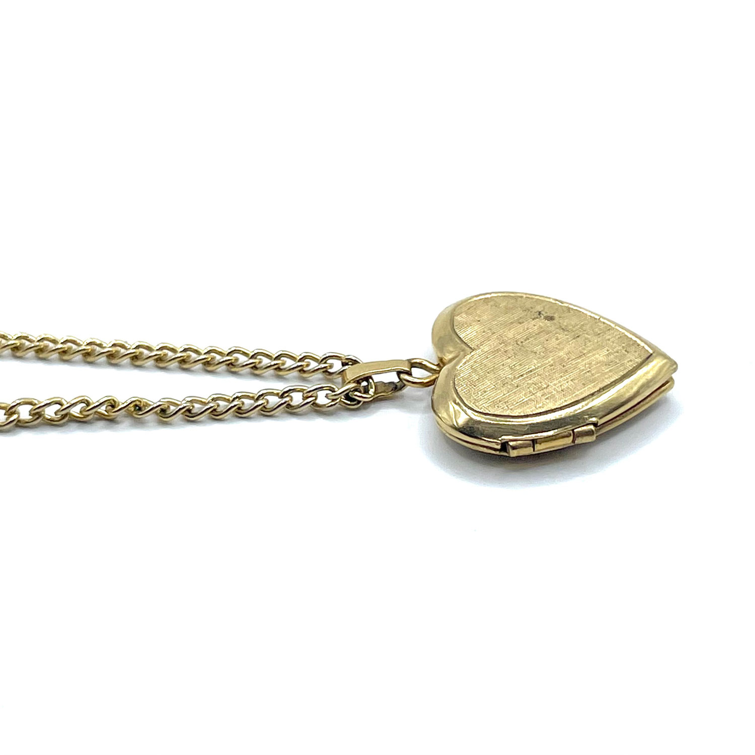 Vintage locket pendant necklace