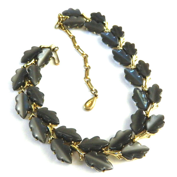 Lisner thermoset leaf necklace