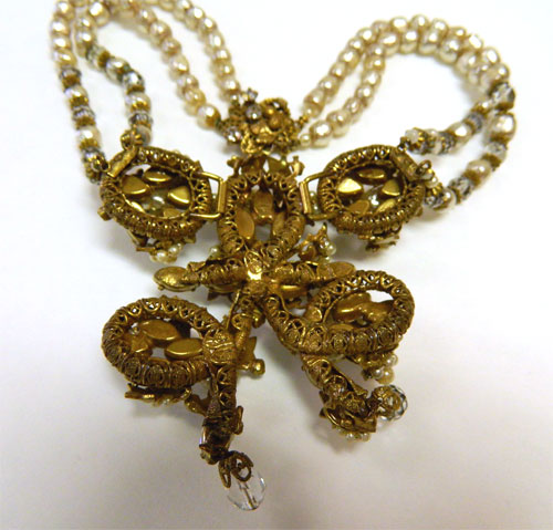 vintage Haskell style faux pearl necklace