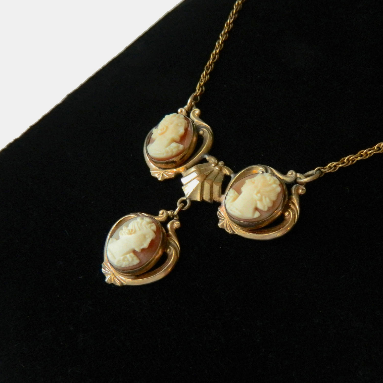 Cameo necklace and earring set