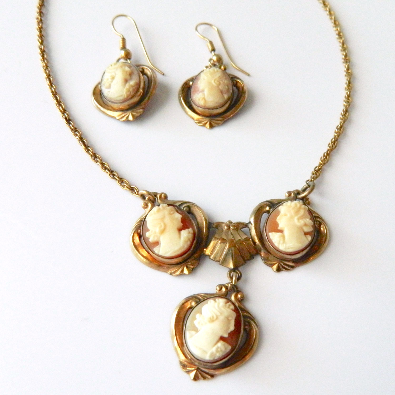 Cameo necklace and earring set