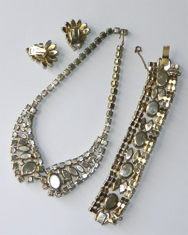 1950's green rhinestone necklace set