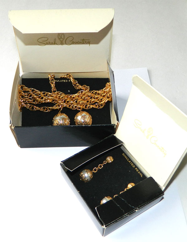 Sarah Coventry necklace and earring set