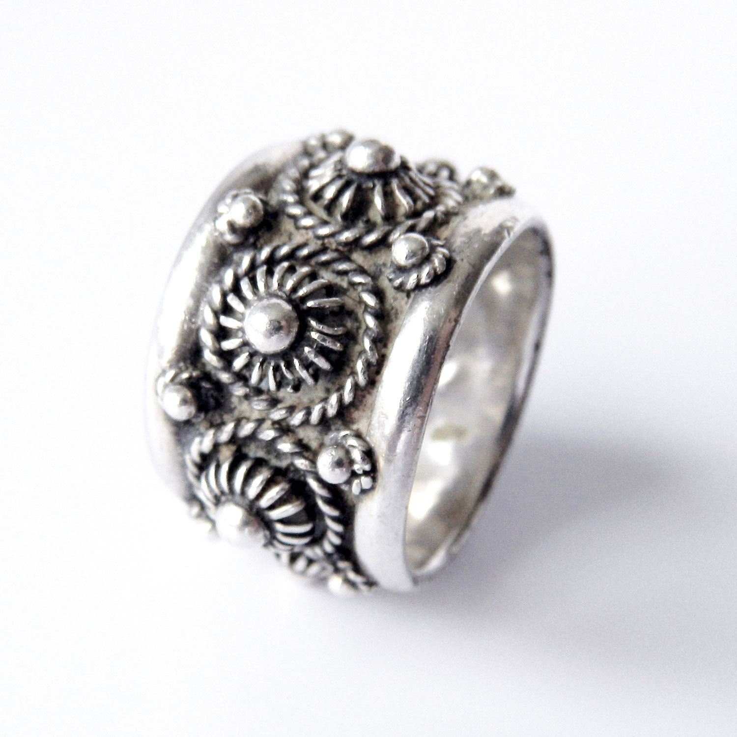 Vintage Mexican silver ring