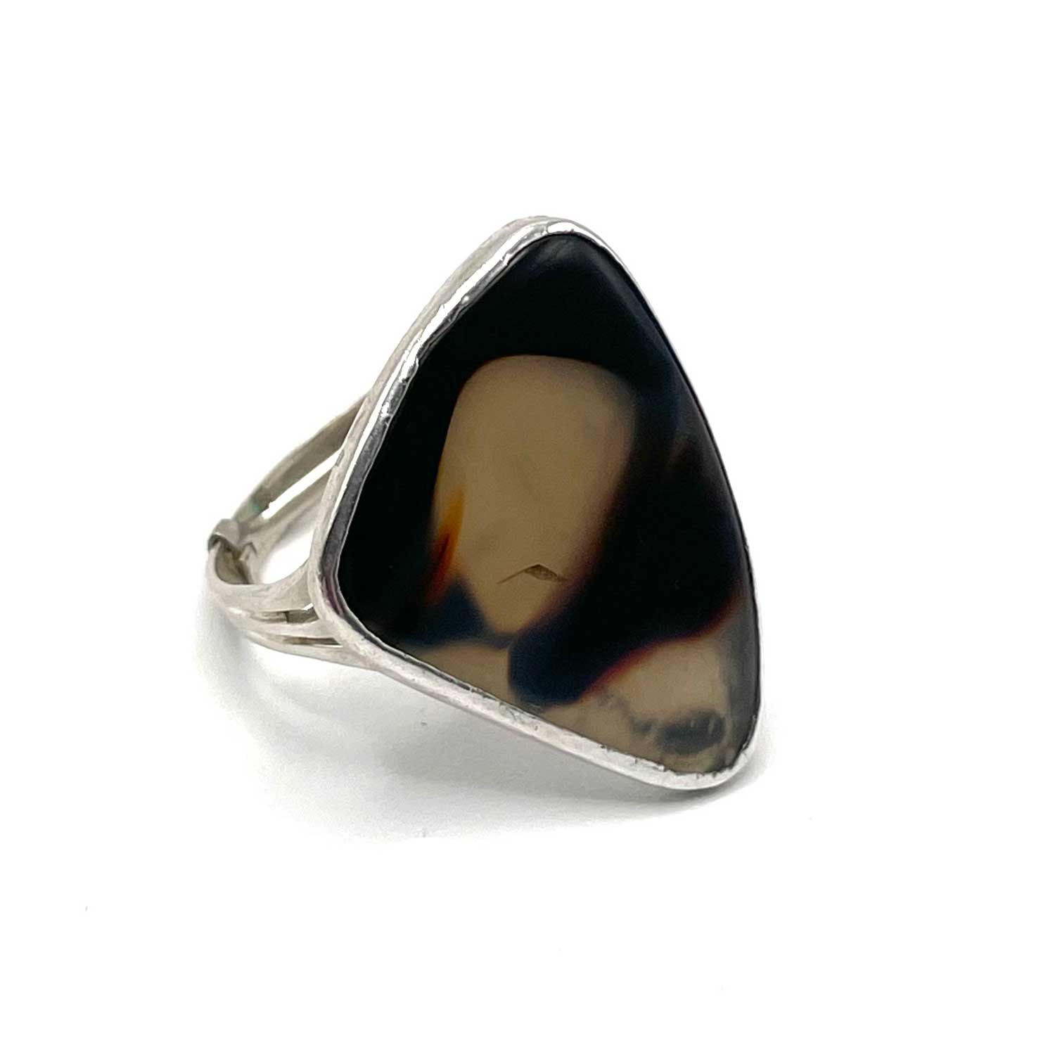 Sterling and agate ring