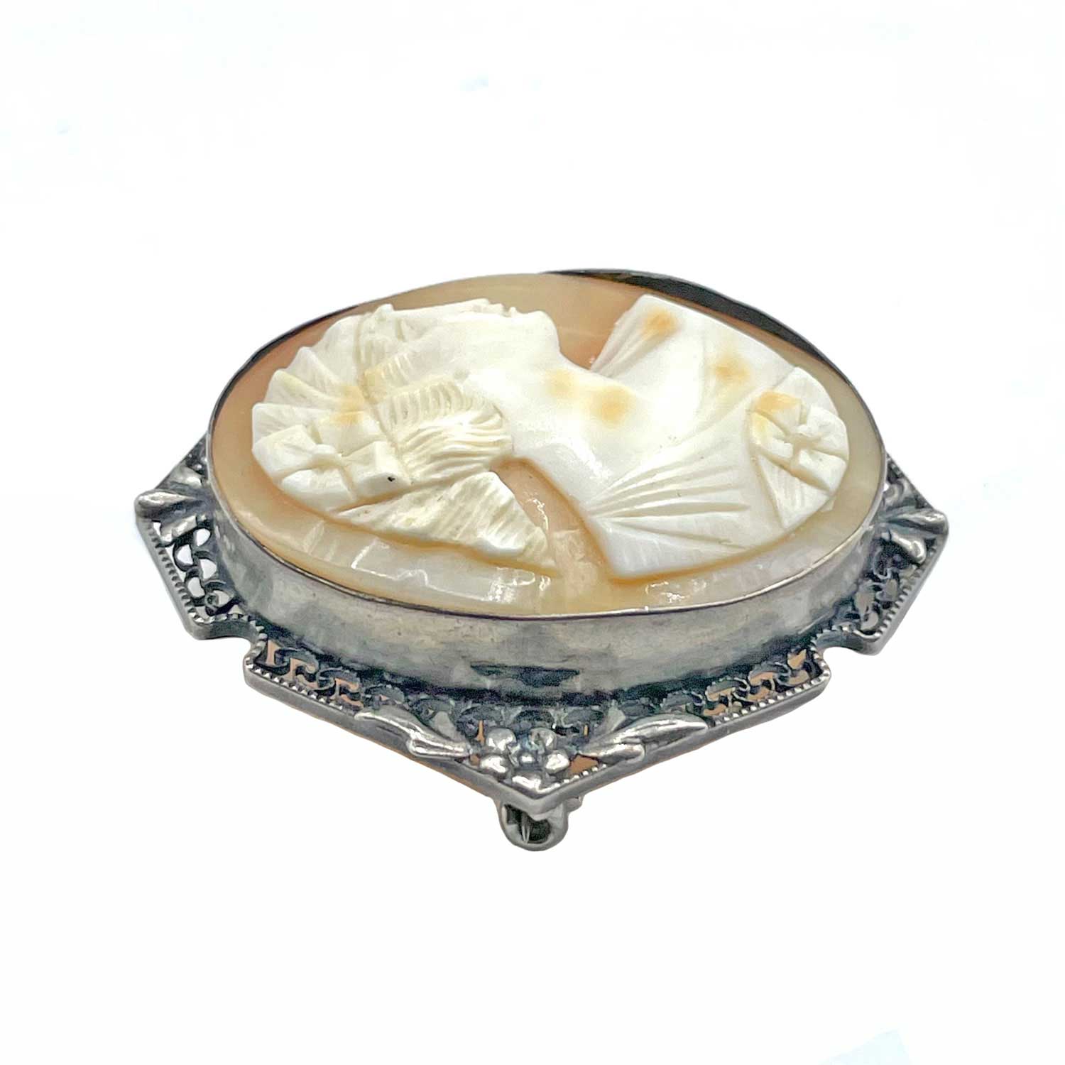 1920s cameo brooch