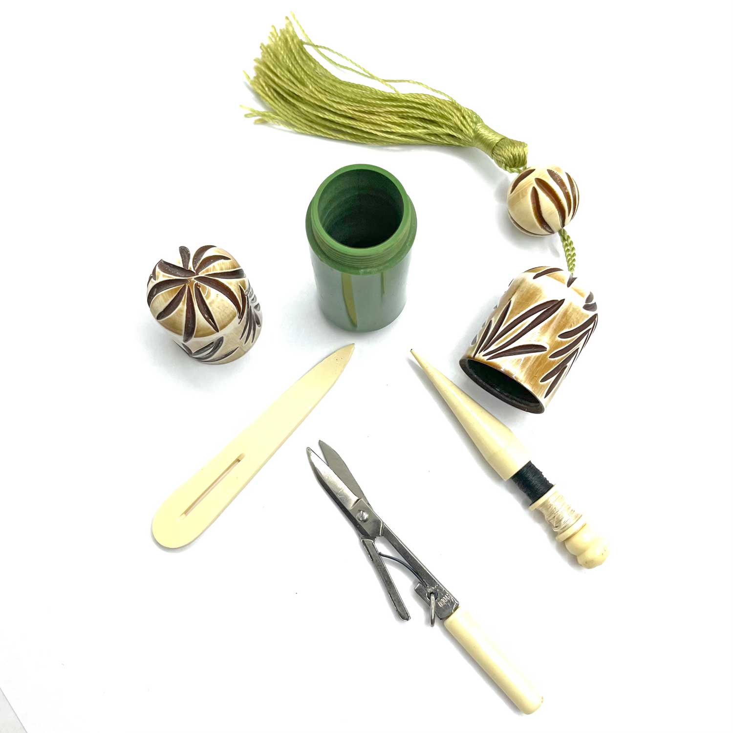 bakelite sewing kit