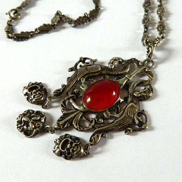 1930's Italian silver pendant necklace